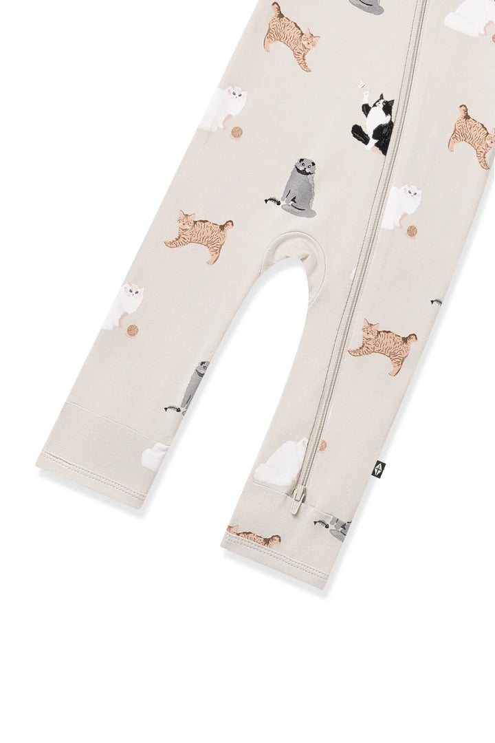 Kyte Baby Zippered Romper - Fluffy Cat