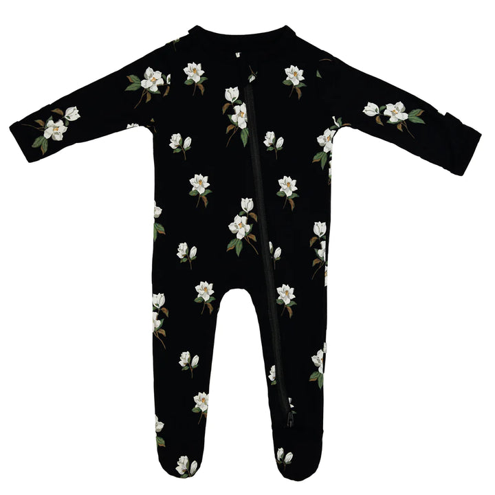 Kyte Baby Zippered Romper - Small Midnight Magnolia Kyte Baby Zippered Romper - Small Midnight Magnolia